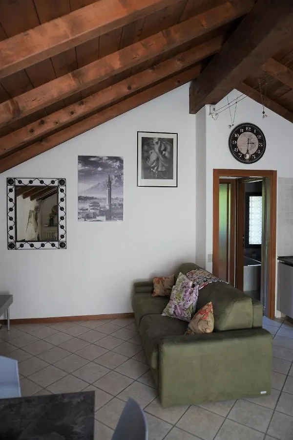 Apartament La Casa Del Colibri Lecco
